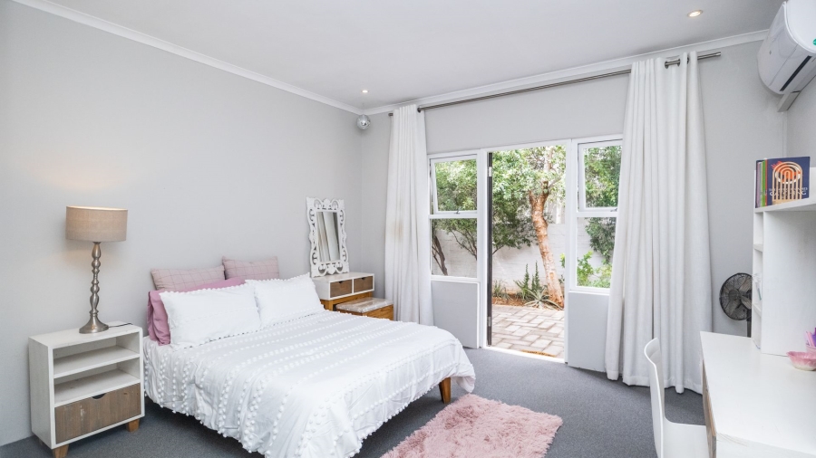 4 Bedroom Property for Sale in The Coves North West